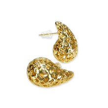 Load image into Gallery viewer, Filigree Teardrop earrings
